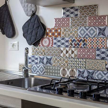 Radio Guest House Intero Appartamento Moderno A Trastevere Rom Exterior foto
